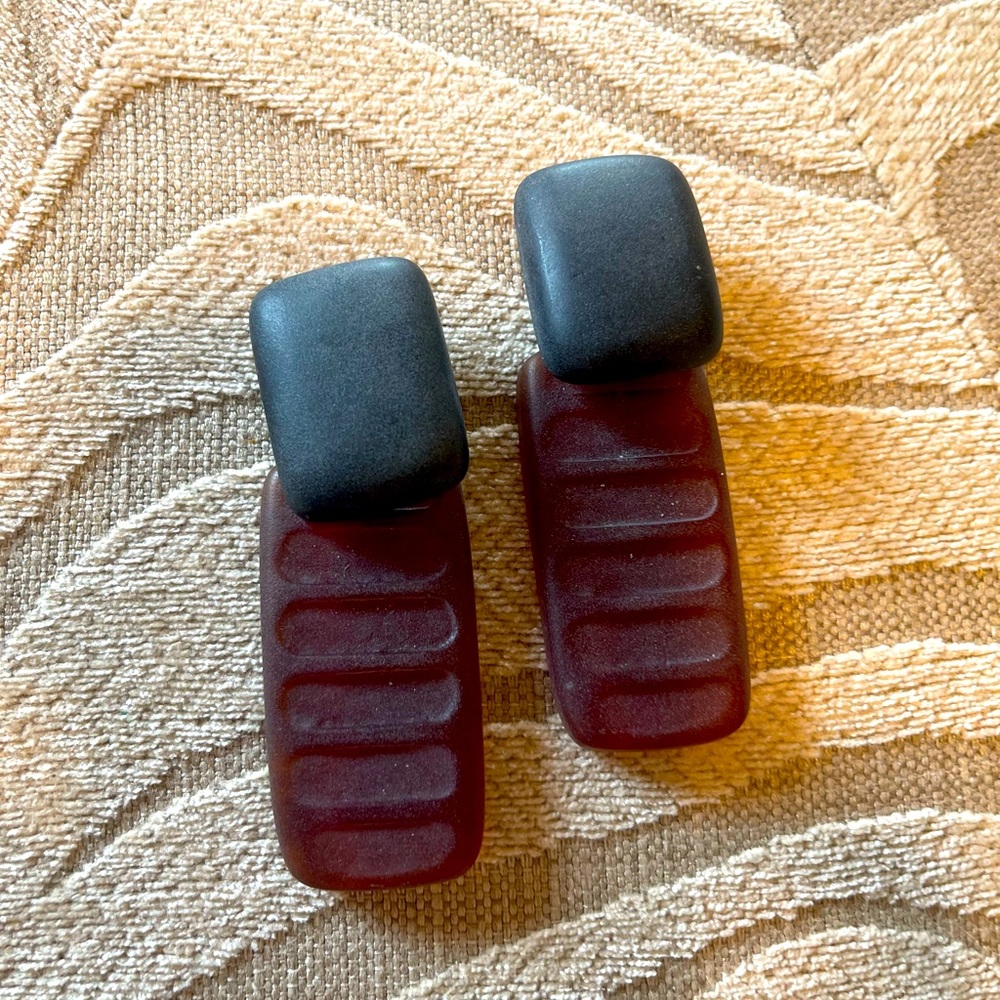 Vintage Earrings - Picture 2 of 7